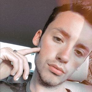 Meet your Posher, Declan